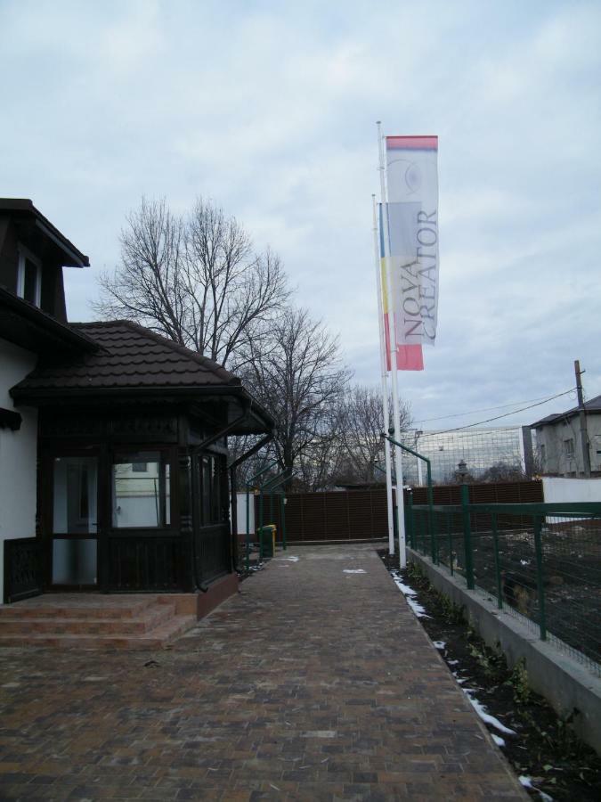 Iarca Cottage Bucharest Exterior photo